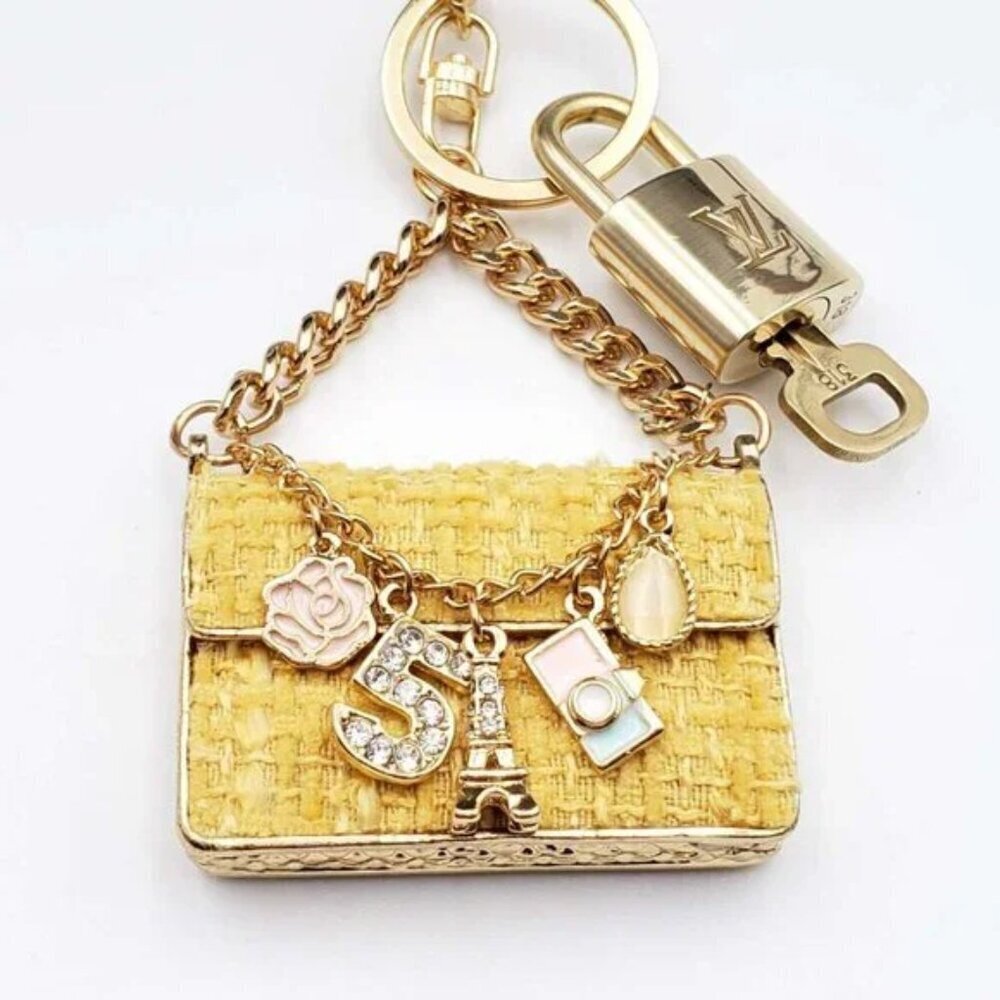 Louis Vuitton Gold Lock 🔒 Authentic LV Key + Unbranded Tweed Bag Charm - Picture 4 of 7